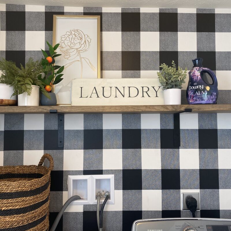 Laundry Room Mini – Makeover